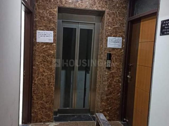Flat for rent in Deri
