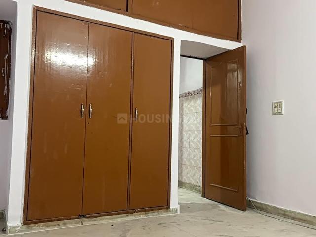 Flat for rent in Deri