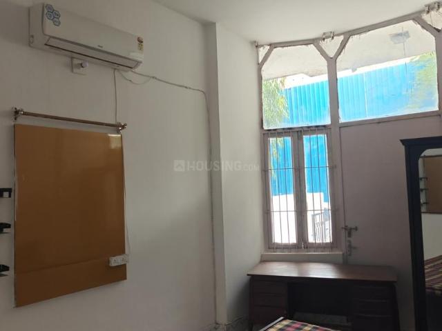 Flat for rent in Deri
