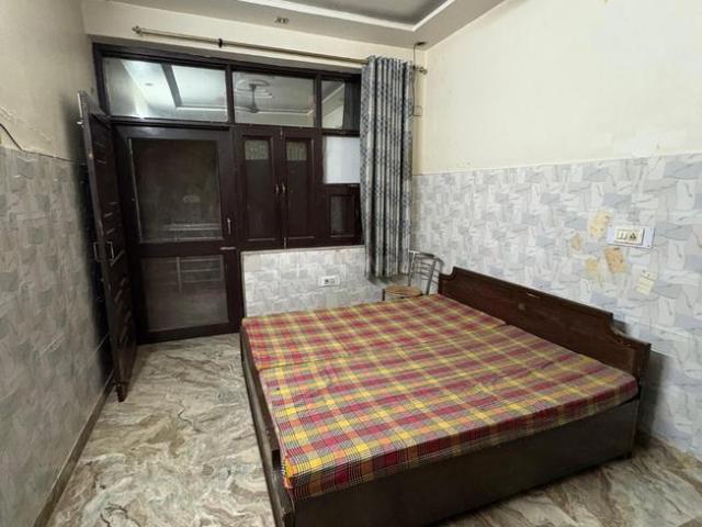 Flat for rent in North Delhi, Deri