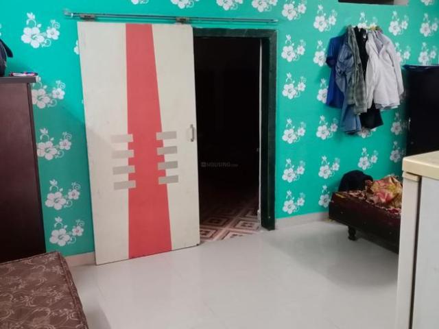Flat for rent in Ambavadi, Gujarat
