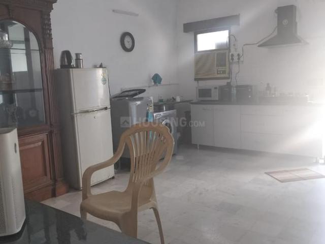 Flat for rent in South Delhi, Deri
