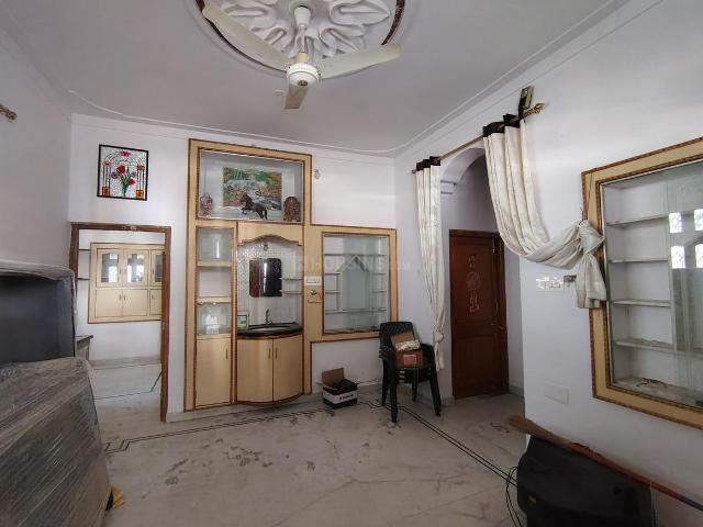 Flat for rent in Udaipur