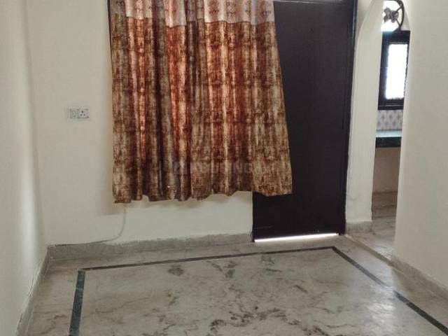 Flat for rent in Deri
