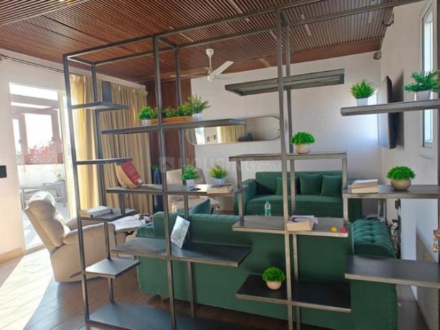 Flat for rent in Deri