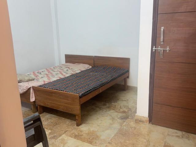 Flat for rent in Deri