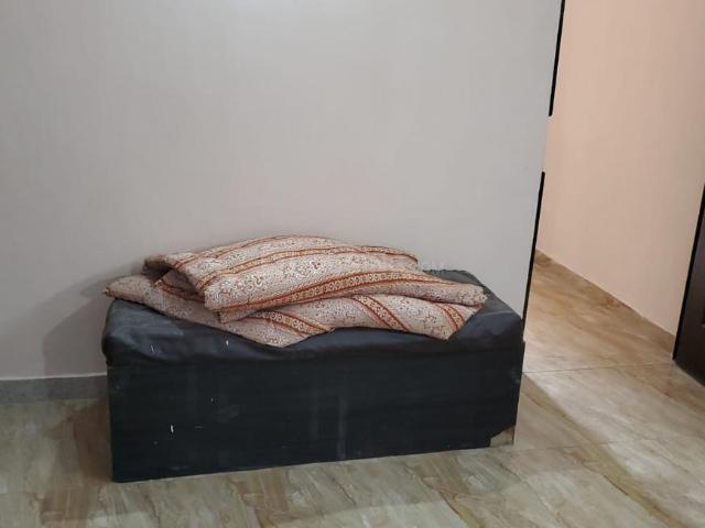 Flat for rent in Deri