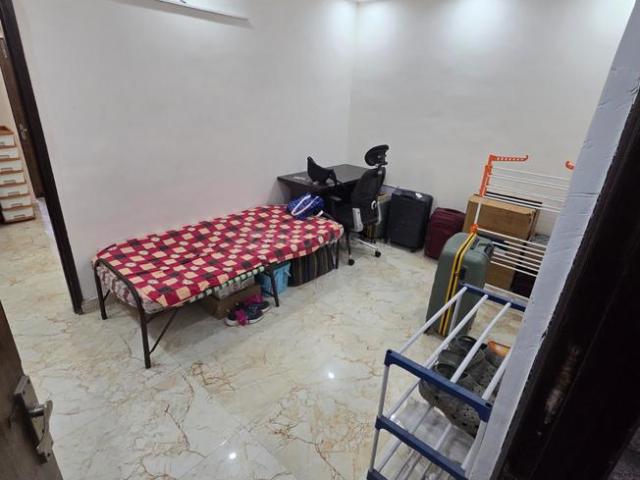 Flat for rent in Deri