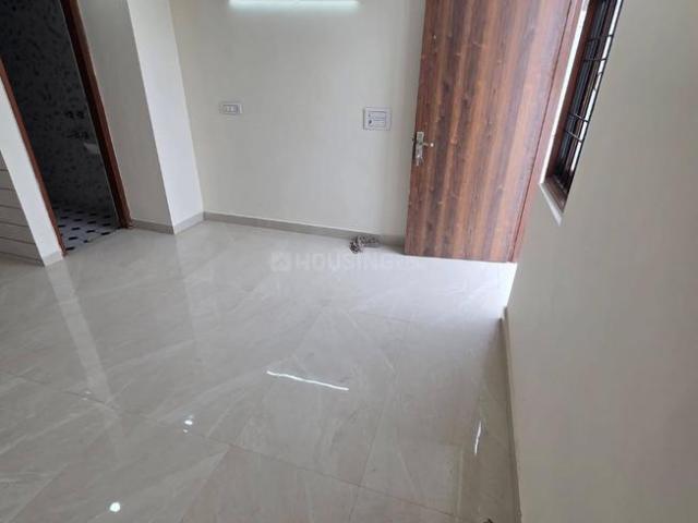 Flat for rent in Deri