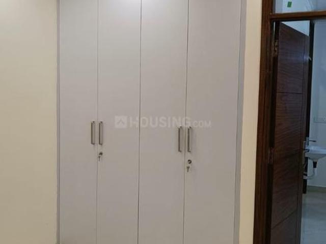 Flat for rent in Deri