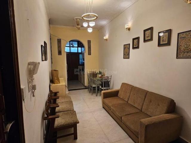 Flat for rent in Deri