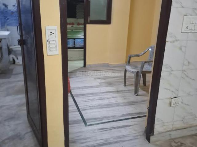 Flat for rent in East Delhi, Deri