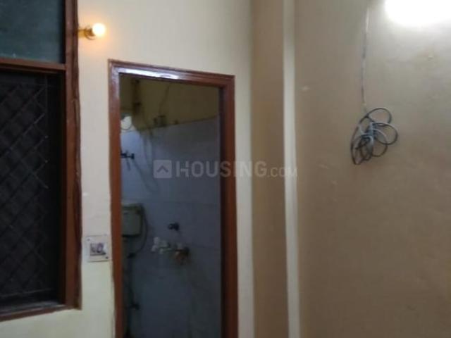Flat for sale in East Delhi, Deri