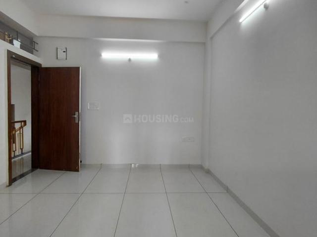 Flat for rent in Madya
