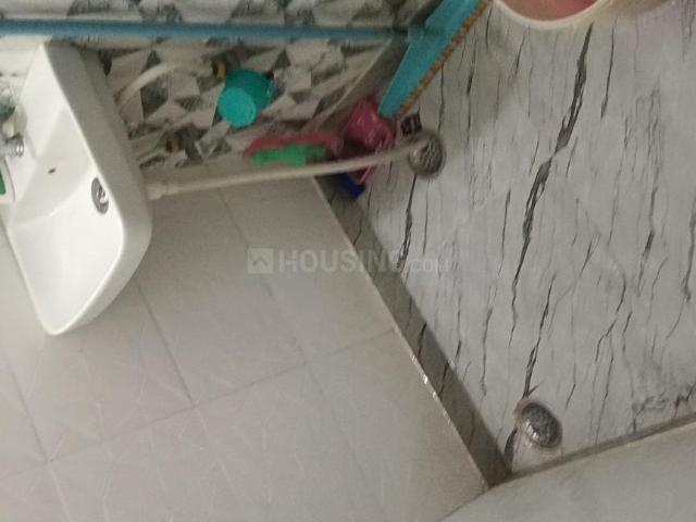 Flat for rent in South West Delhi, Deri