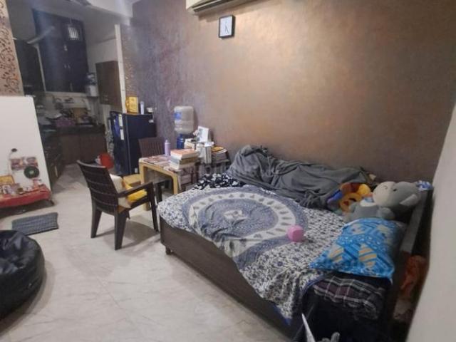 Flat for rent in South Delhi, Deri