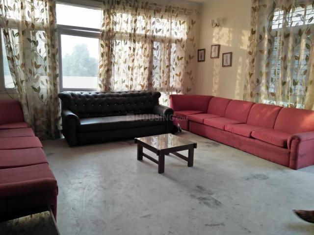 Flat for rent in South Delhi, Deri
