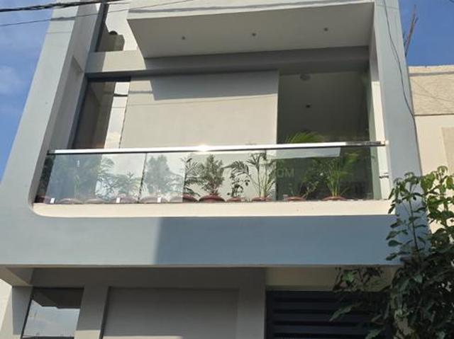 Flat for rent in Madya
