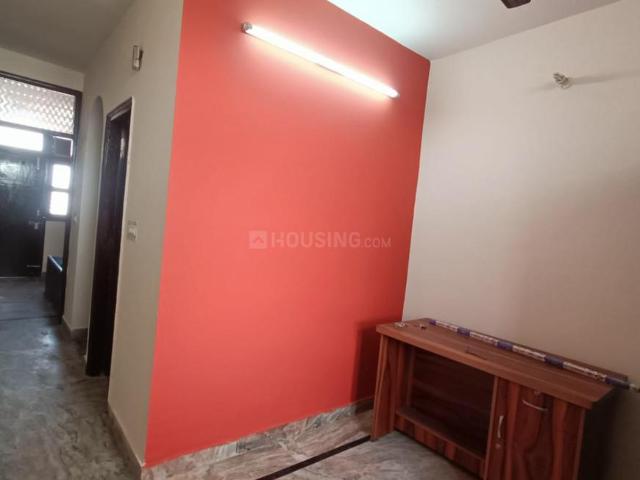 Flat for rent in East Delhi, Deri