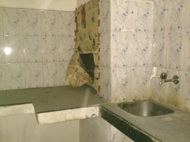 Flat for rent in East Delhi, Deri