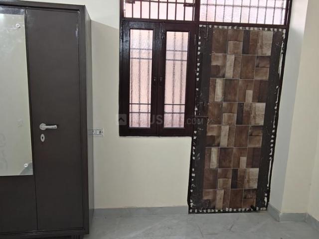 Flat for rent in East Delhi, Deri