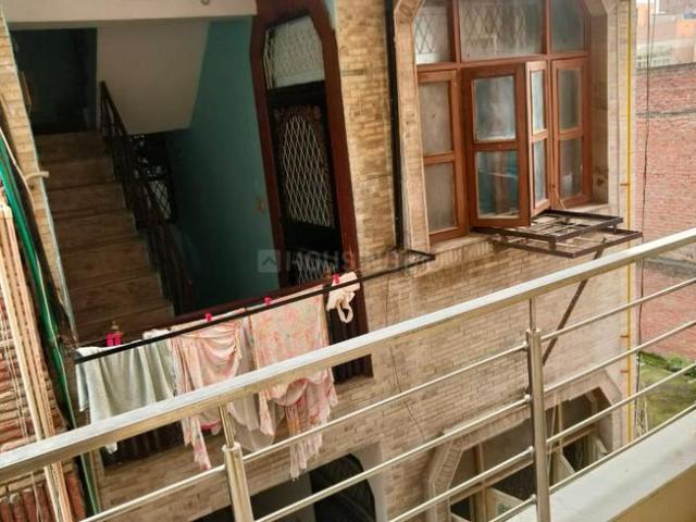 Flat for rent in East Delhi, Deri