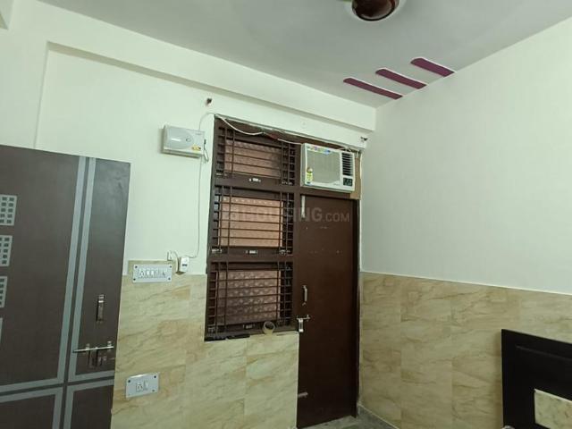 Flat for rent in East Delhi, Deri