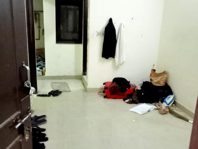 Flat for rent in East Delhi, Deri