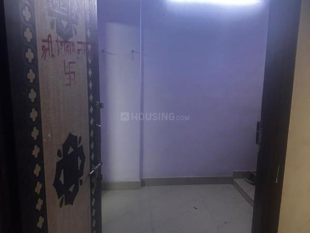 Flat for rent in East Delhi, Deri