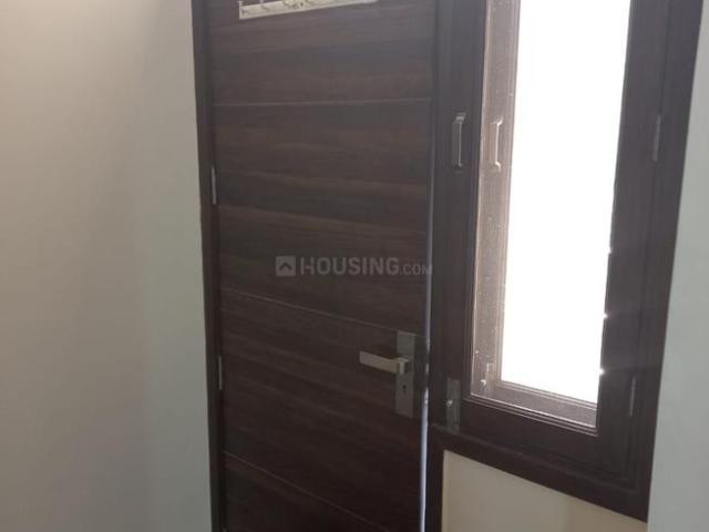 Flat for rent in East Delhi, Deri