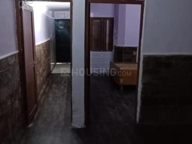 Flat for rent in East Delhi, Deri