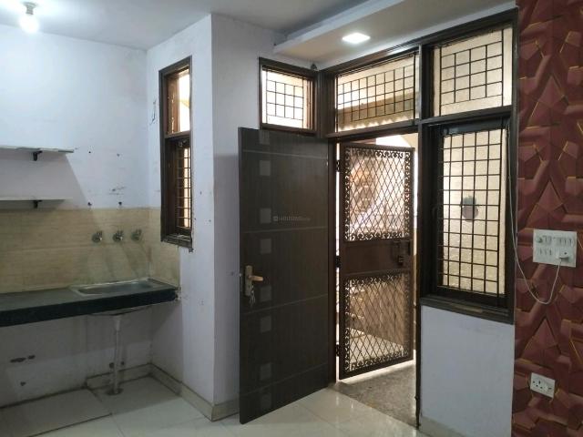 Flat for rent in East Delhi, Deri