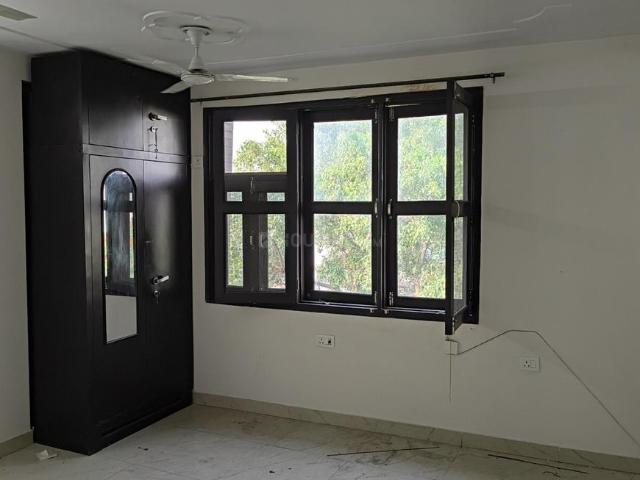 Flat for rent in East Delhi, Deri