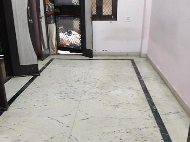 Flat for rent in East Delhi, Deri