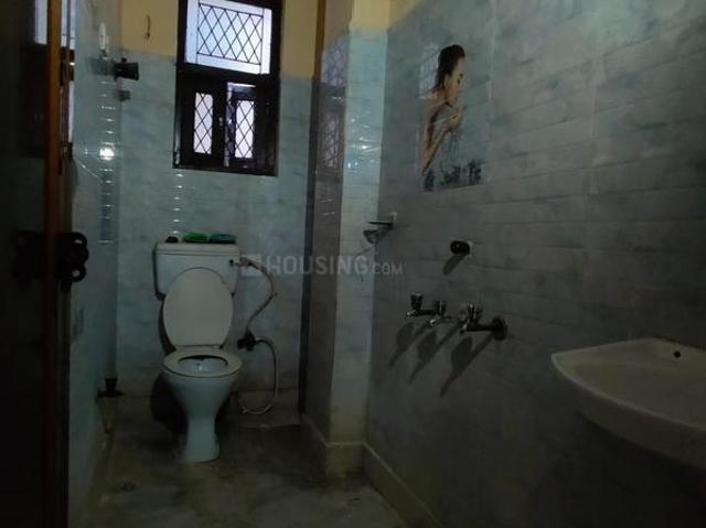 Flat for sale in East Delhi, Deri