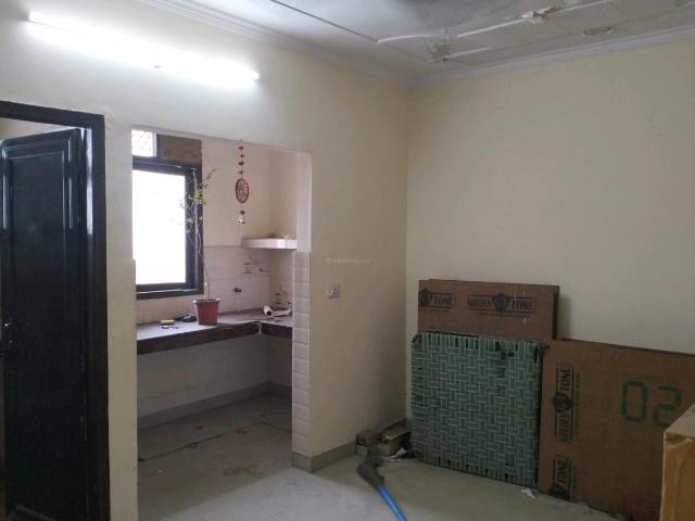 Flat for sale in East Delhi, Deri