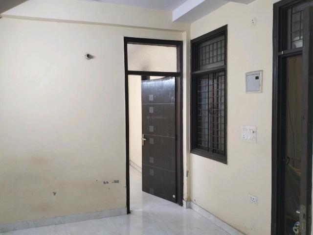 Flat for sale in East Delhi, Deri