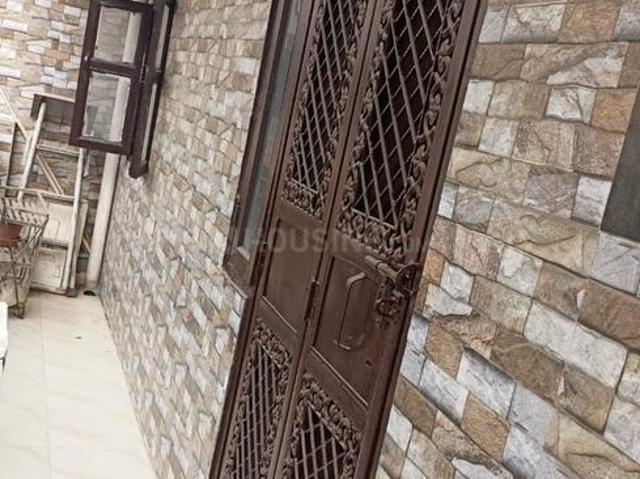 Flat for sale in Mayur Vihar, Delhi