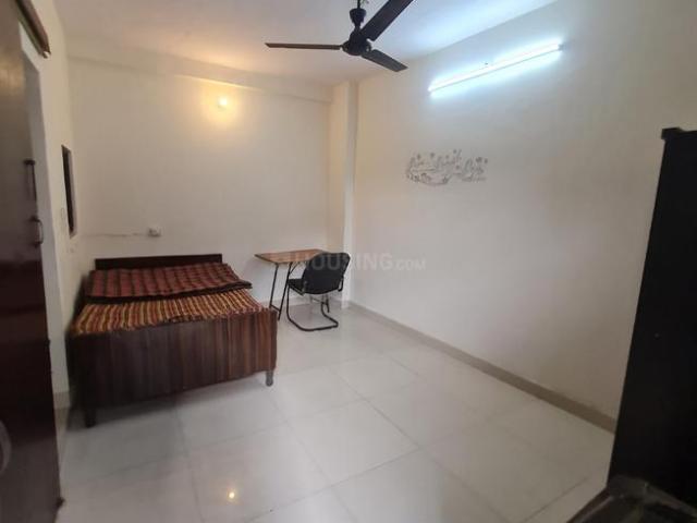 Flat for rent in Model Town, Delhi