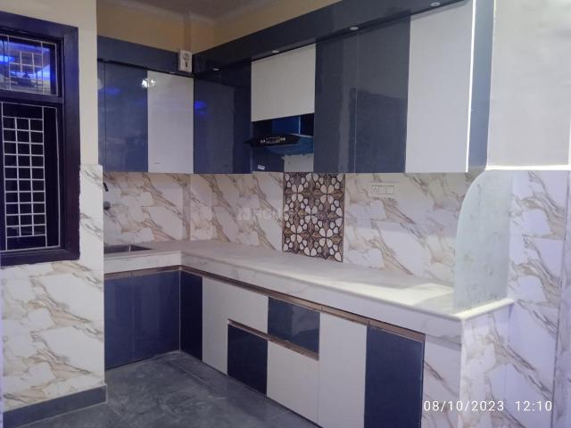 Flat for rent in West Delhi, Deri
