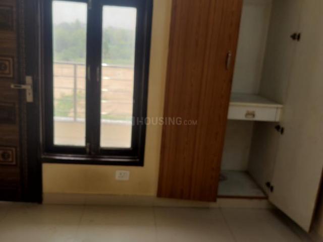 Flat for rent in South Delhi, Deri