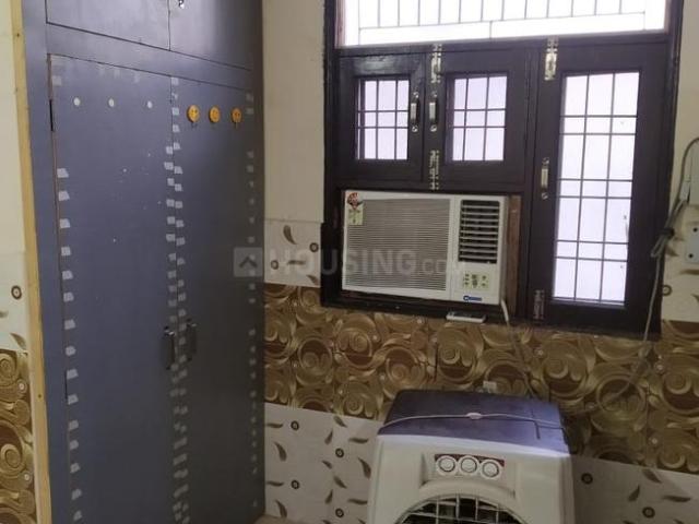 Flat for rent in East Delhi, Deri