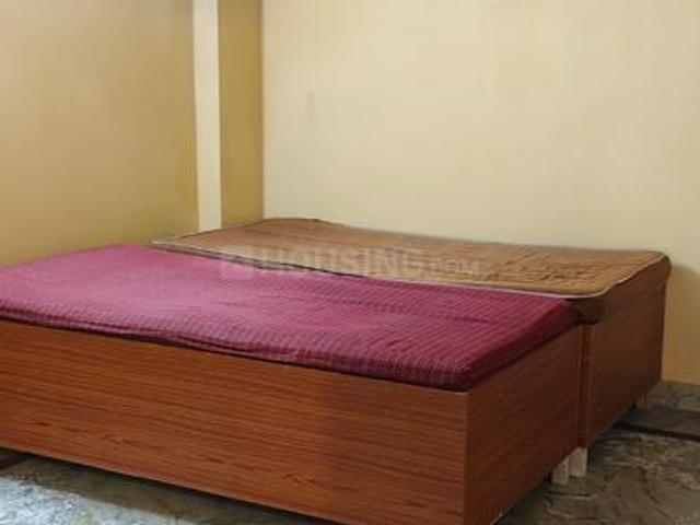 Flat for rent in East Delhi, Deri