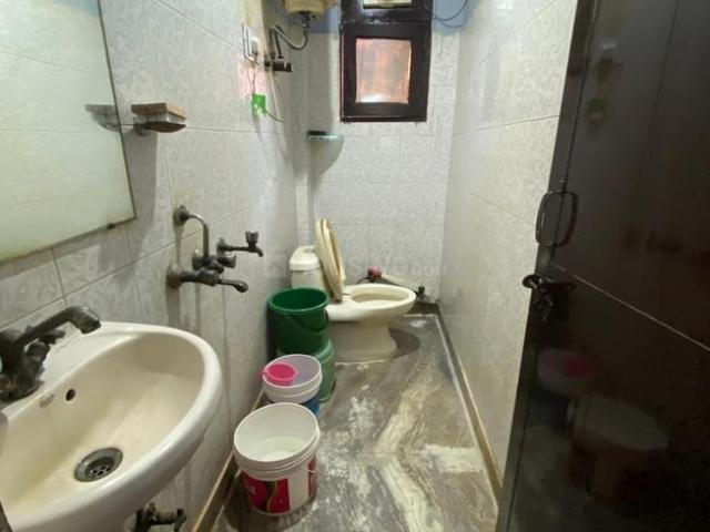 Flat for rent in New Ashok Nagar, Delhi