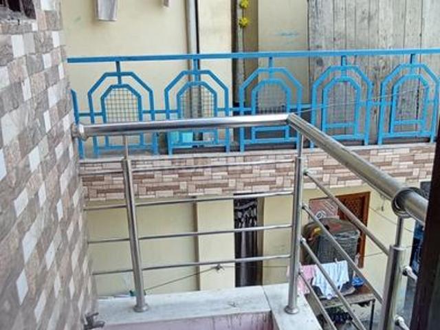 Flat for rent in East Delhi, Deri