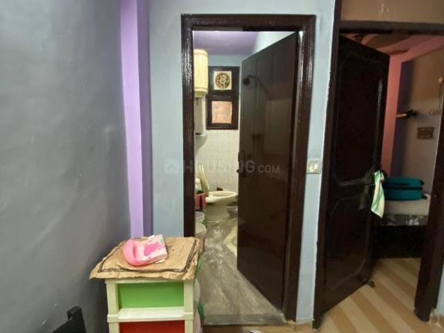 Flat for sale in East Delhi, Deri