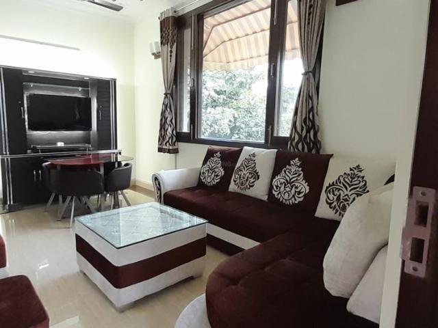 Flat for rent in Deri