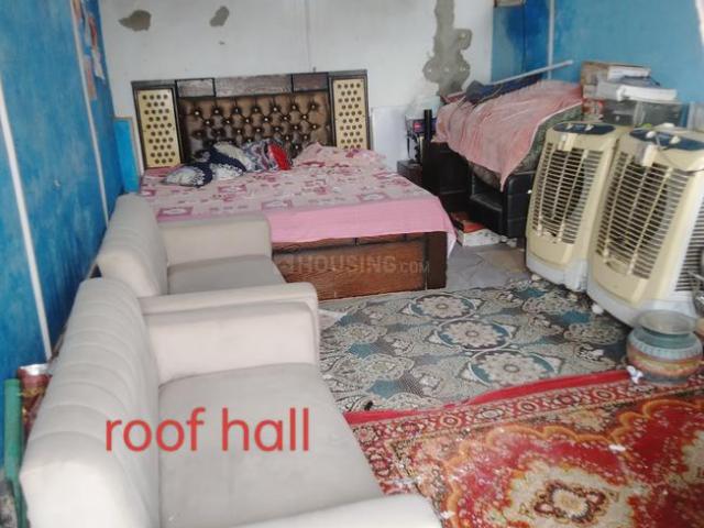 Flat for sale in West Delhi, Deri