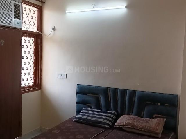 Flat for rent in South West Delhi, Deri