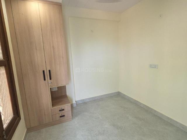 Flat for rent in South West Delhi, Deri